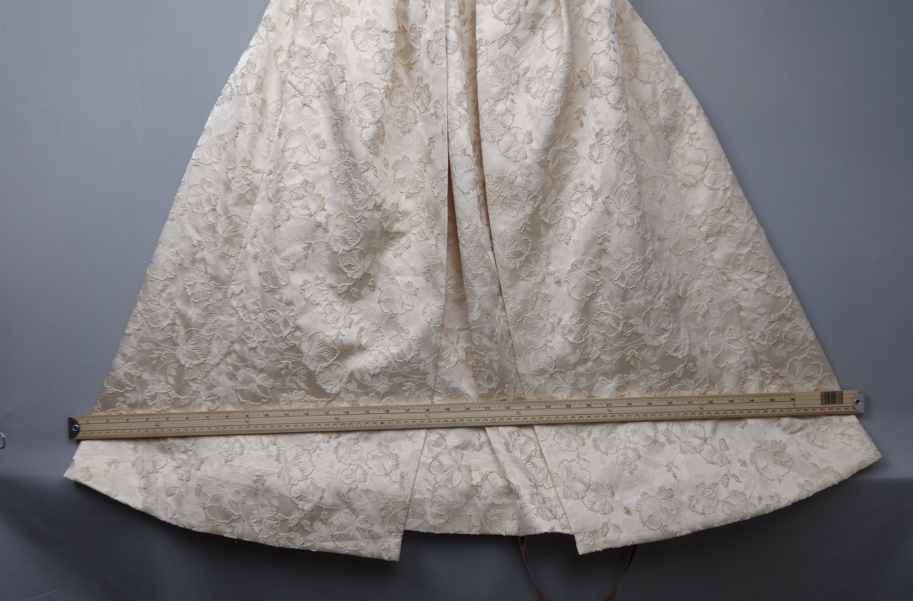 House of CB Paloma Ivory Jacquard Occasion Dress With Pockets – Small