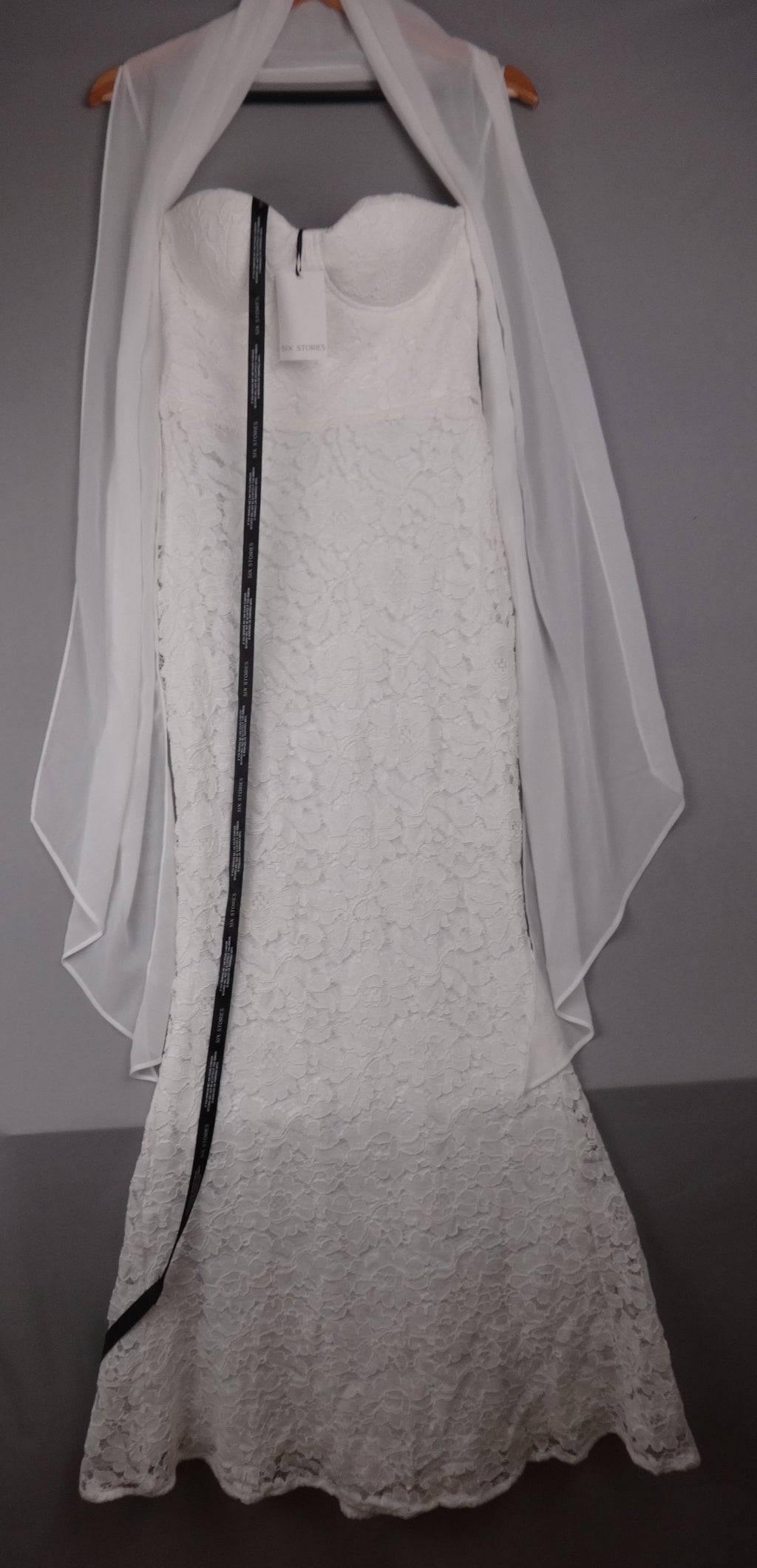 Six Stories Bridal Lace Bandeau Maxi Dress in White – UK 8