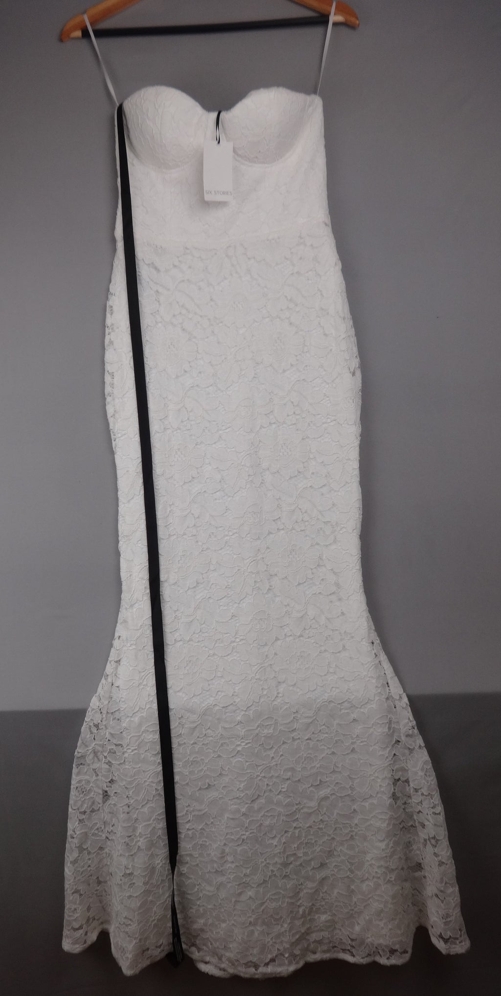 Six Stories Bridal Lace Bandeau Maxi Dress in White – UK 8