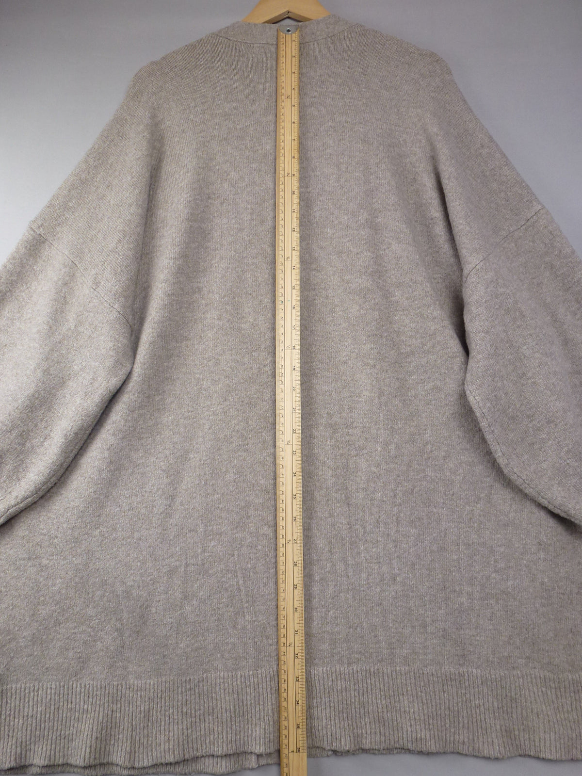 George Cardigan Beige