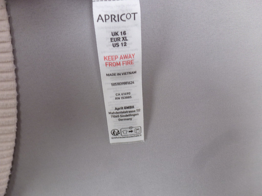 Apricot Jumper Cream