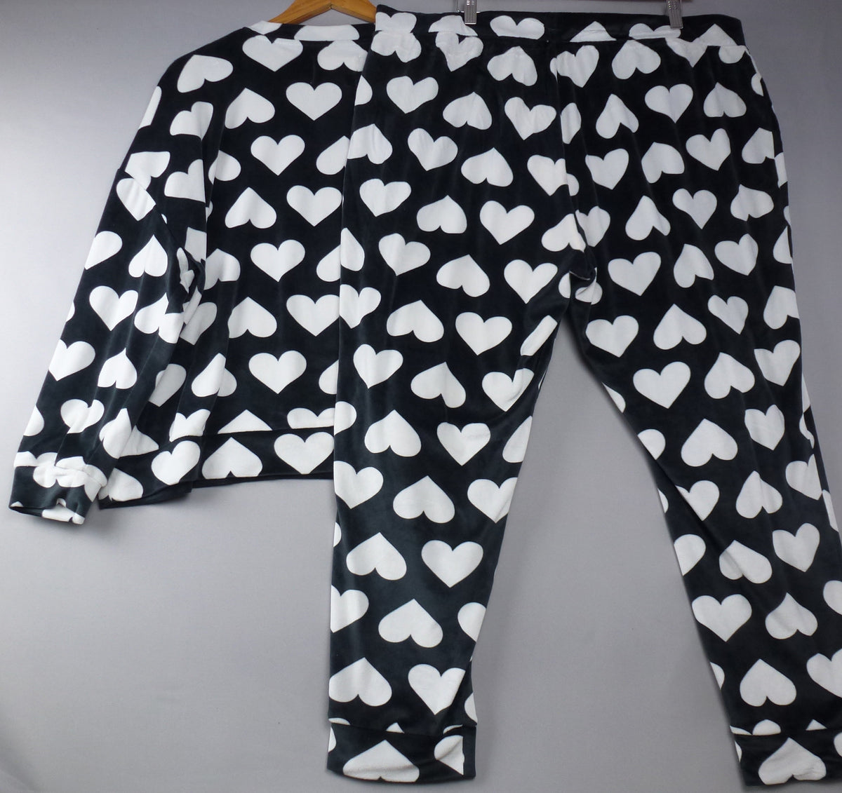 F&F Pyjama Set Black White Heart Print