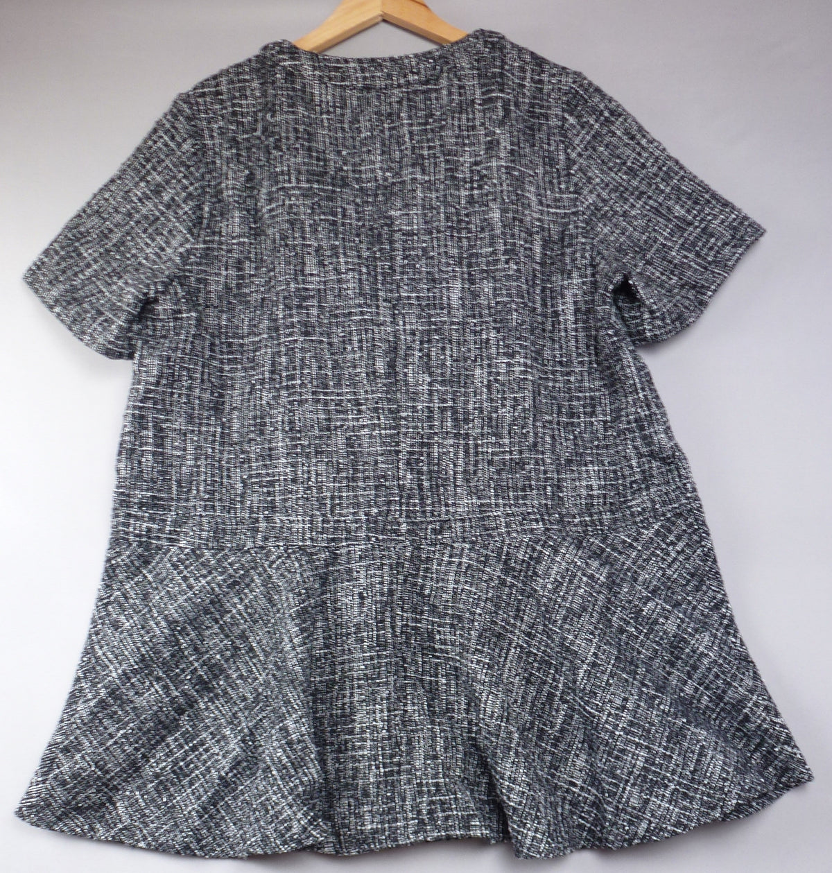 XL · H&M Dress Womens XL Black & White