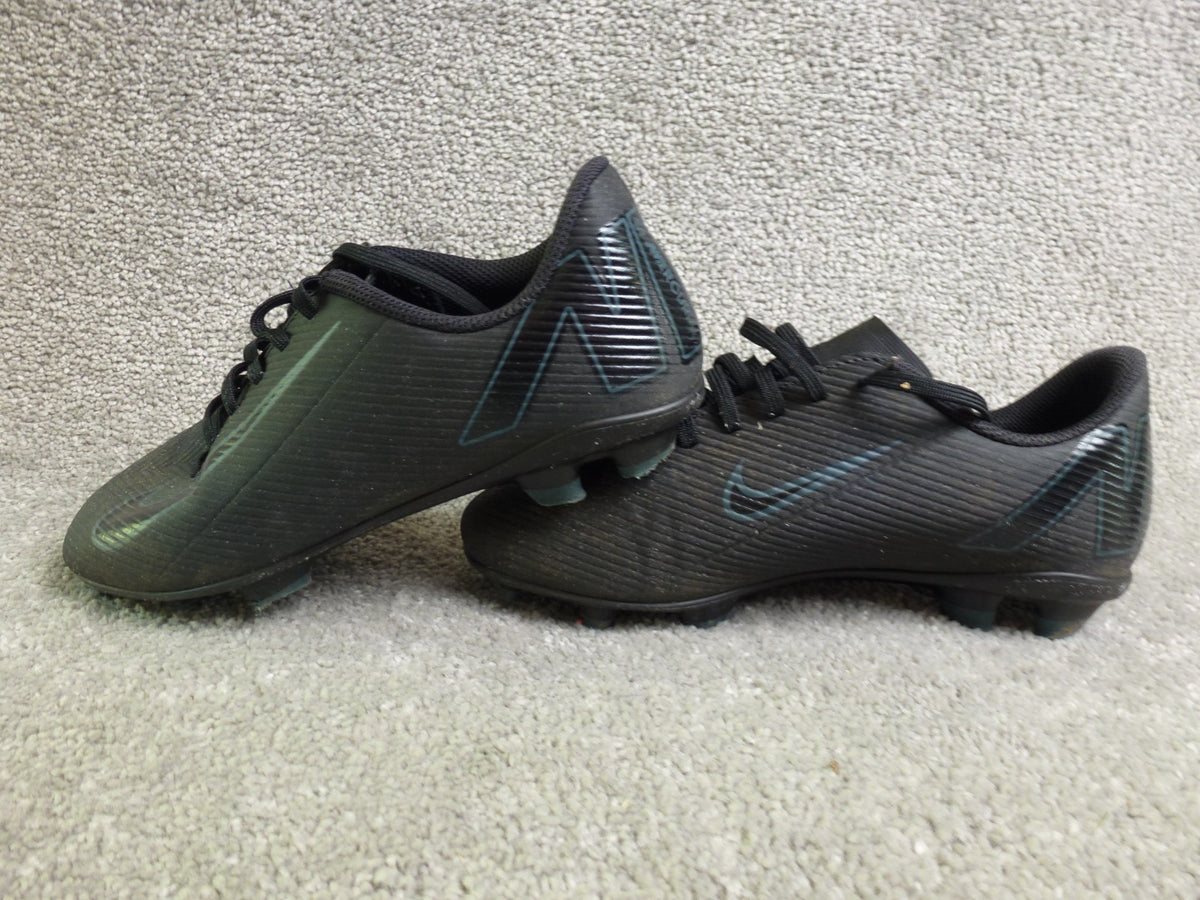 Nike Football Boots Kids UK 4 Mercurial Vapor Black FG MG Junior Academy