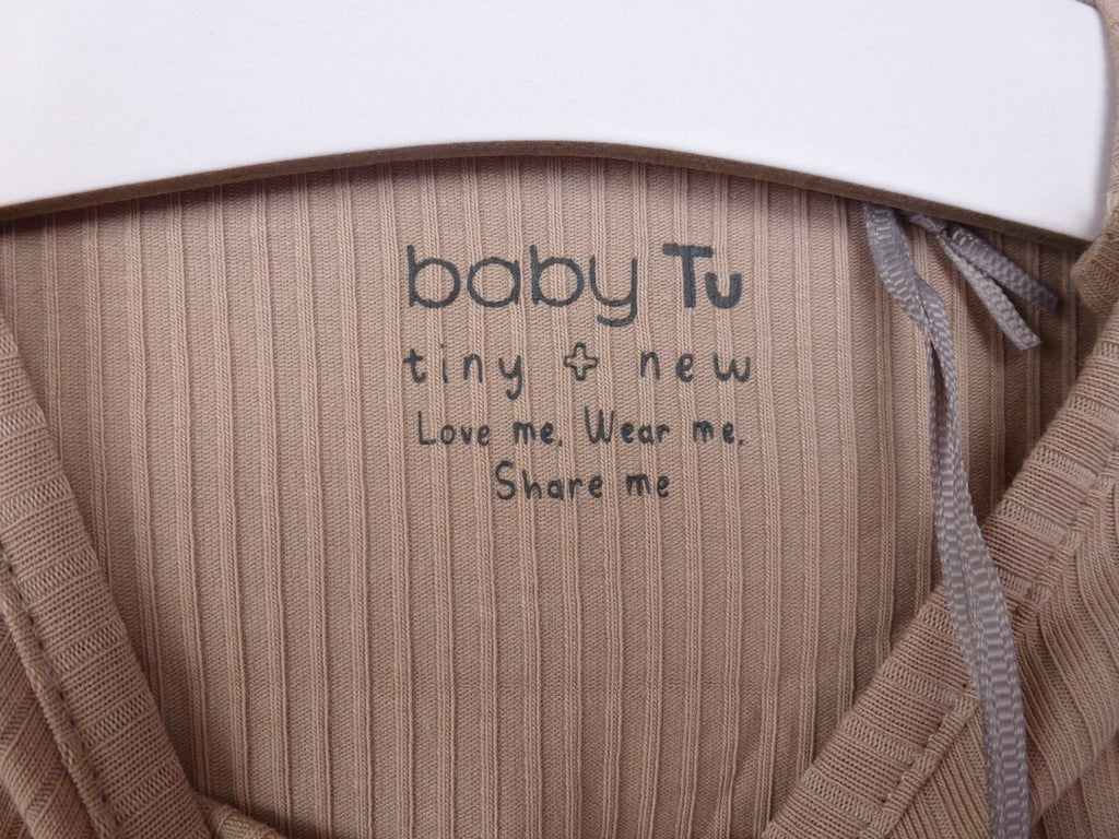 TU Outfit Baby Girls 9-12 Months Ribbed Top Shorts Set Frill Beige Cotton BNWT